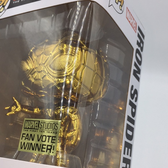 Marvel Iron Spider 440 Funko Pop Bobble Head Metallic Gold Marvel Studio… - Picture 7 of 13